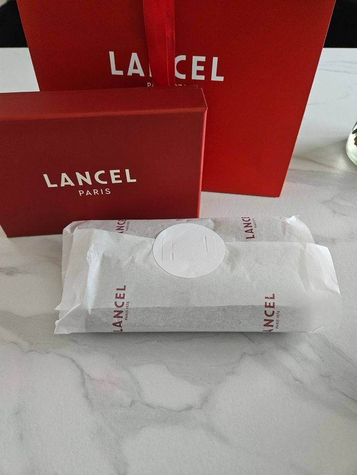 Sac Lancel bandoulière en 1 portefeuille. - photo numéro 4