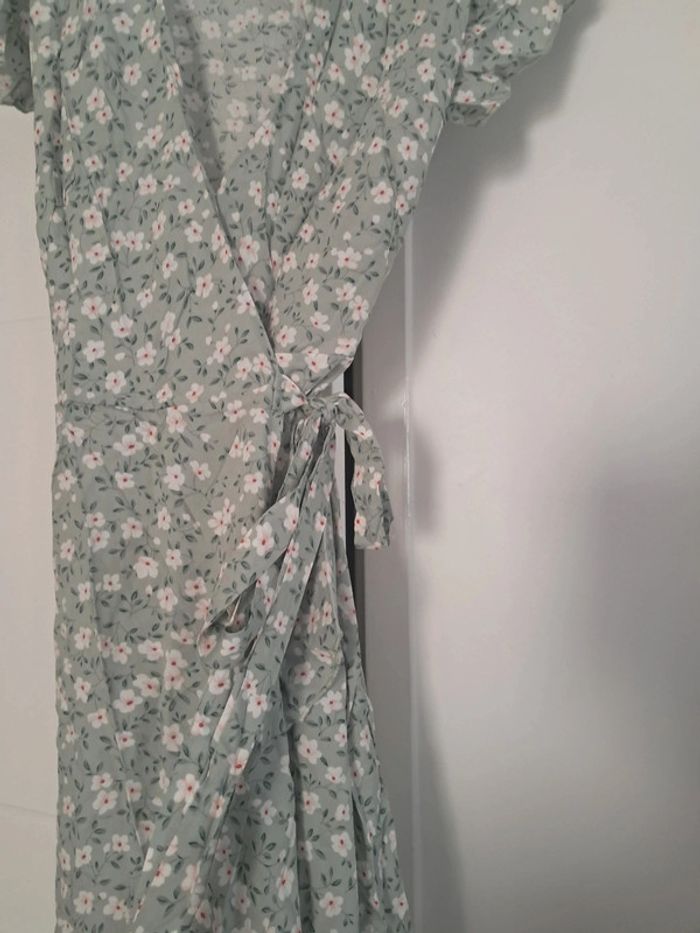 Robe longue verte fleurie - photo numéro 2