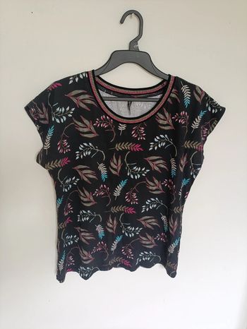 Haut à fleurs fond noir – Laura Torelli Collection – Taille M