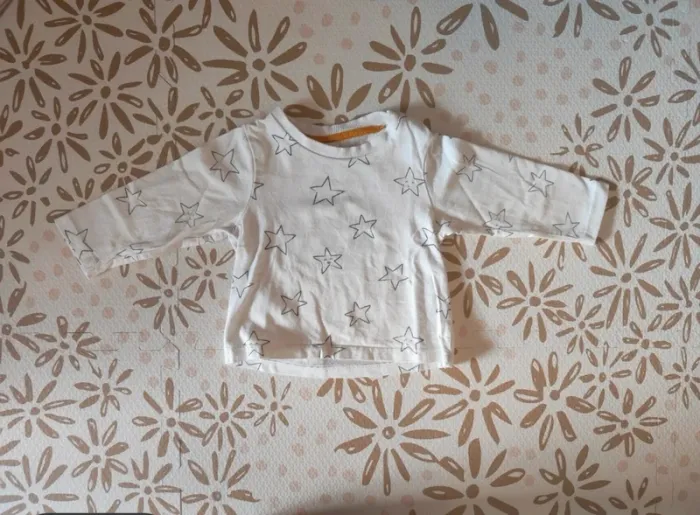 Lot de 11 vêtements 71 et 74 cm TBE - photo numéro 18