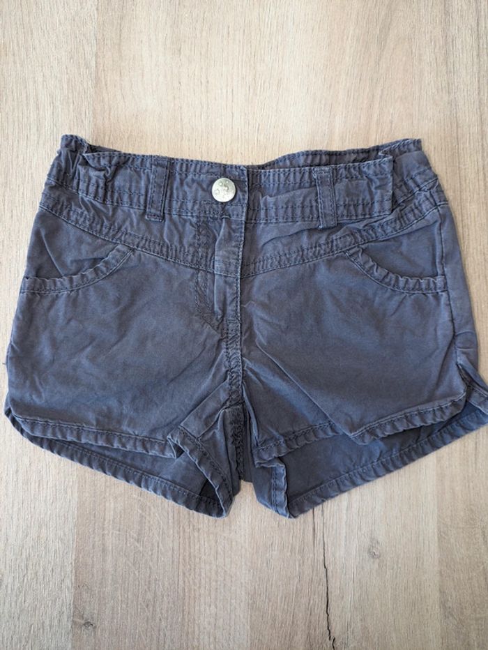 Short Gémo gris foncé 3 ans