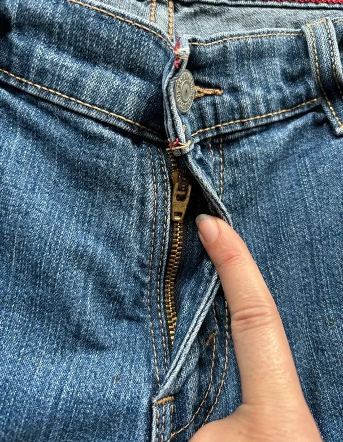 Jean Levi’s 550 Relaxed Bootcut femme bleu 2000s y2k Rare Collector taille 38/40 M/L us taille basse - photo numéro 9