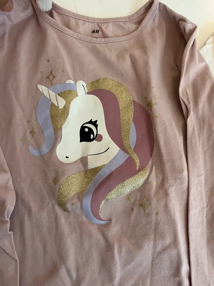 2 teeshirt fille licorne et autre - photo numéro 2