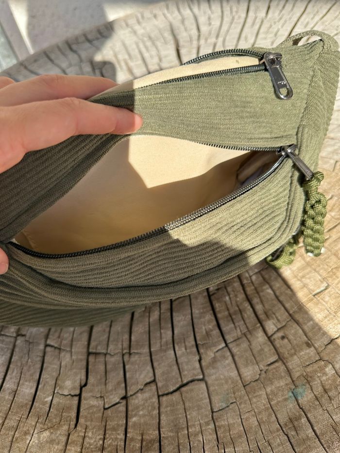 Sac banane velours kaki spacieux - photo numéro 7