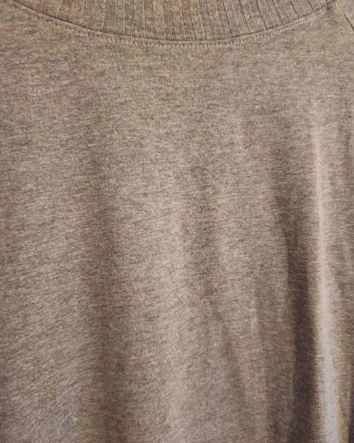 Haut gris col large – Manches 3/4 à boutons – Taille 38 – Kiabi - photo numéro 2