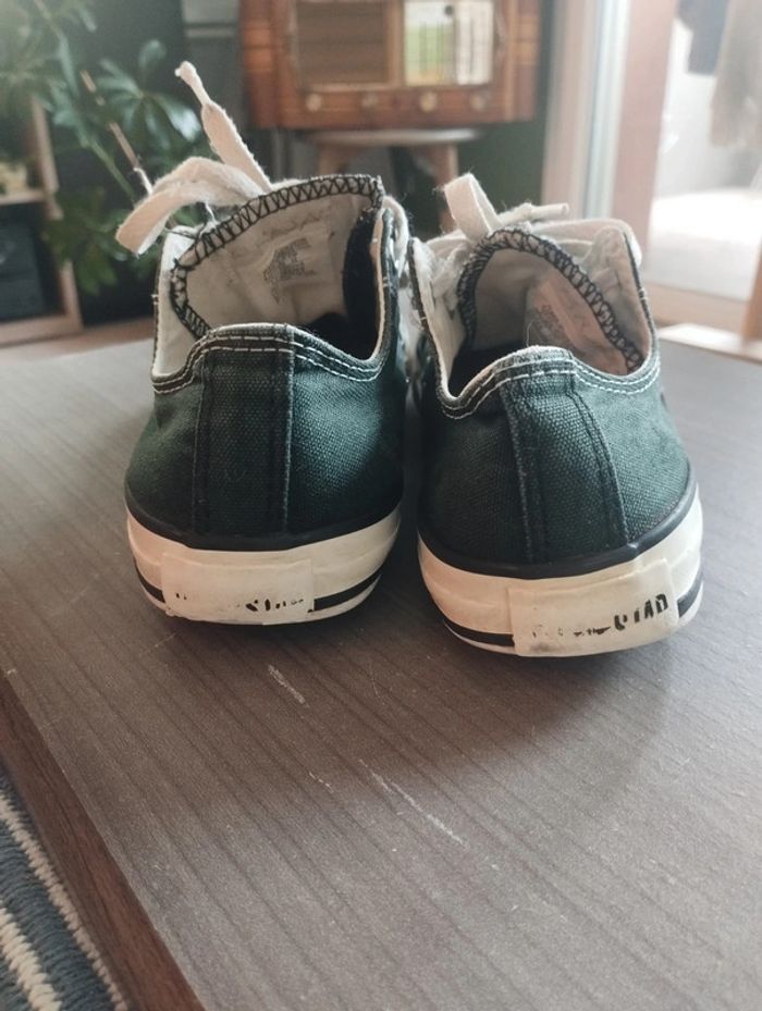 Converses noires - photo numéro 4