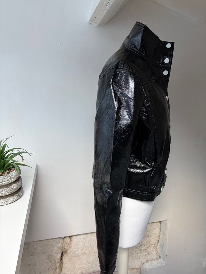 Veste Courrèges iconique en vinyle noir – Taille L (convient à un 38) - photo numéro 4