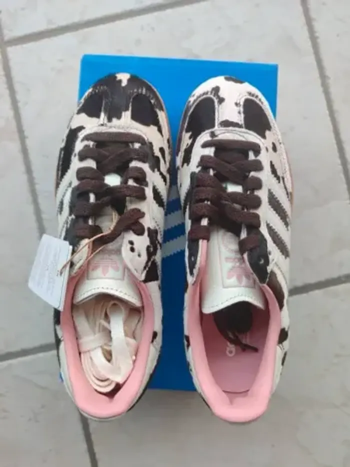 Adidas originals samba OG trainers in cow print-exclusive to ASOS - photo numéro 4