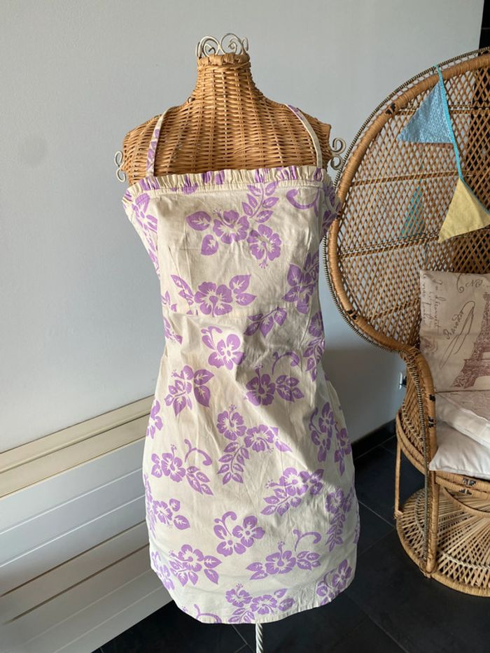 Robe courte style hawaïen crème avec fleurs violettes MWR taille 38 - photo numéro 3