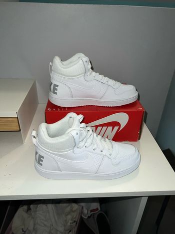 Basket Nike taille 38 unisex
