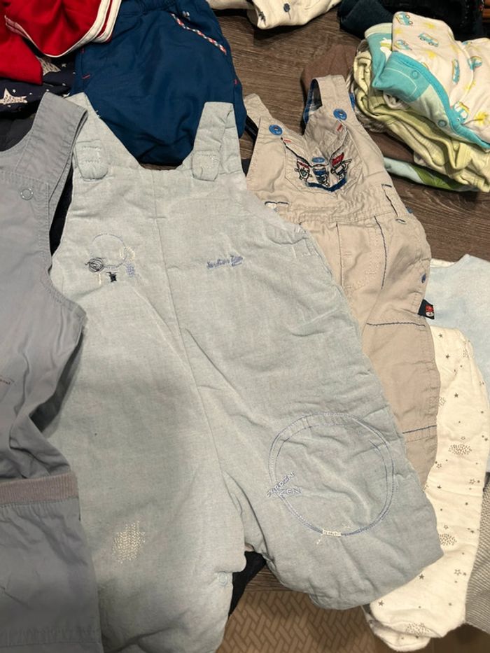 Gros lot de vêtements garçon - photo numéro 3