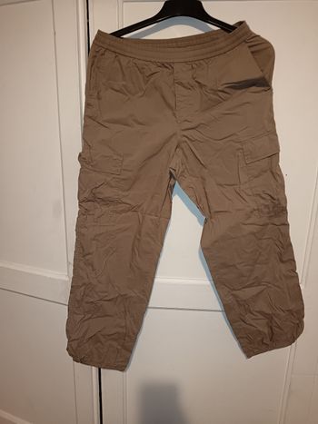 Pantalon type cargo