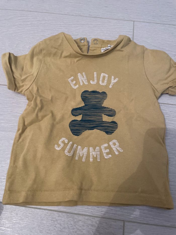 T-shirt