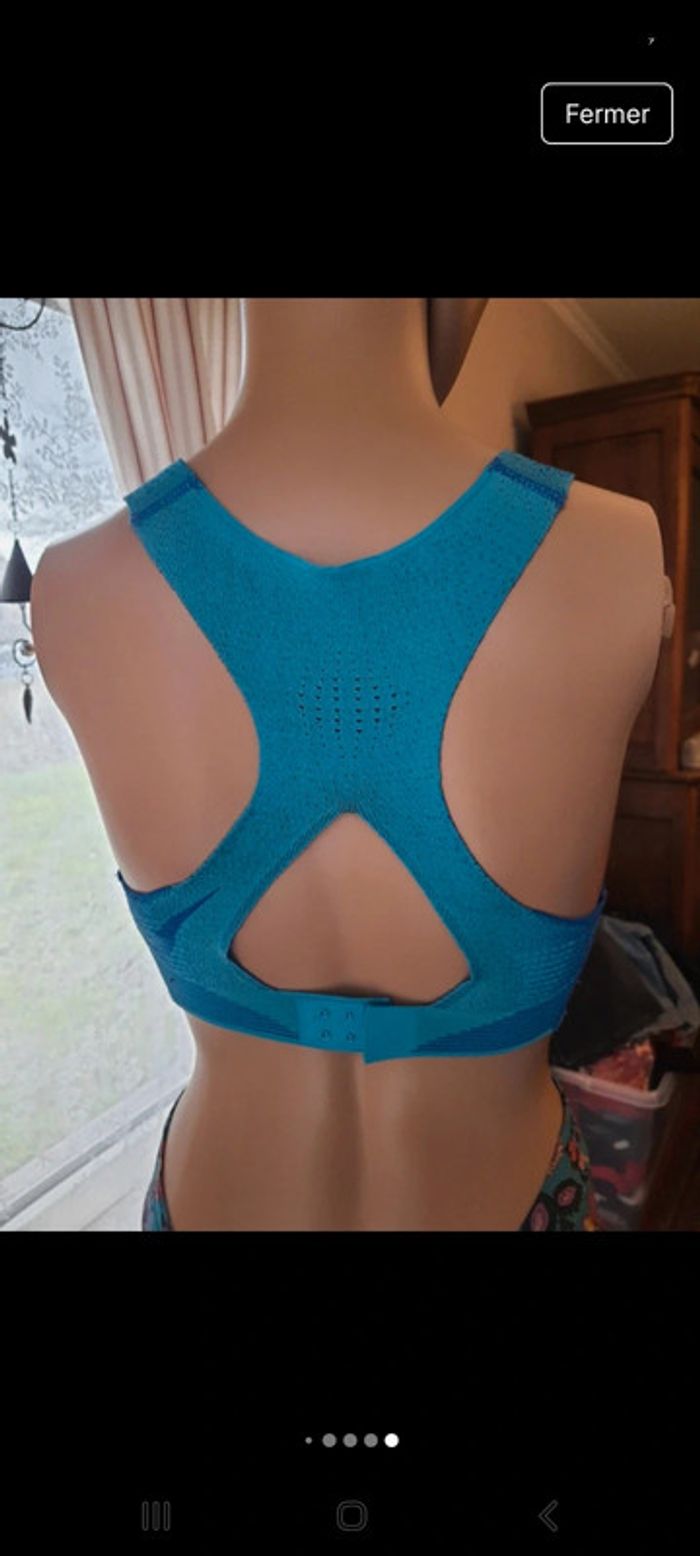 Brassière de sport Nike bleu/tourquoise taille XS - photo numéro 19