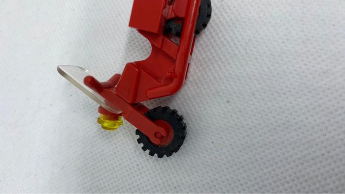 Lego moto ancienne motorcycle Town red + windscreen x81c02 + bb0057 - photo numéro 9