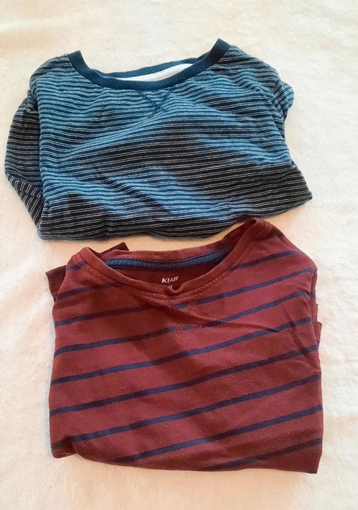 2 T-shirts manche longue 4 ans