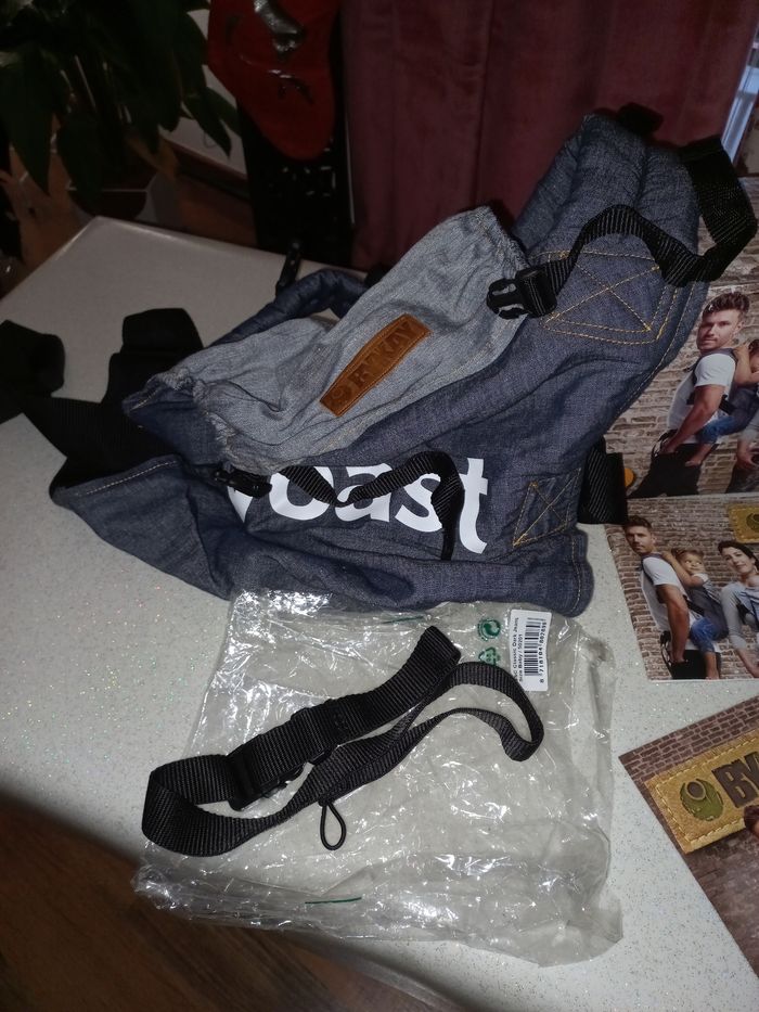 Porte bébé neuf dans son emballage Bykay - photo numéro 2