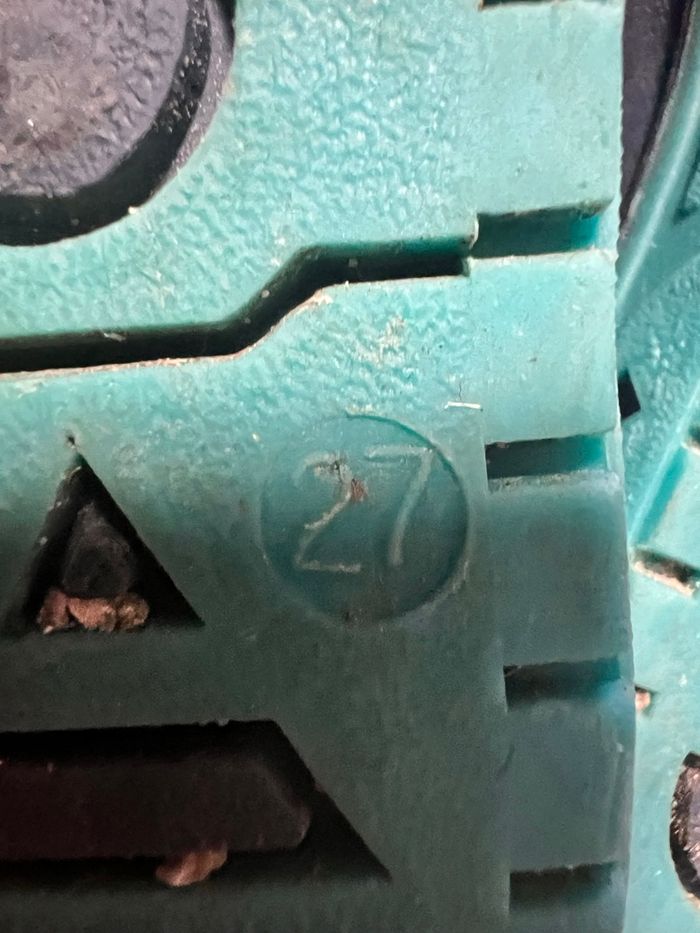 2 paires de Bottes 27 aigle et autre seules ou en lot - photo numéro 3
