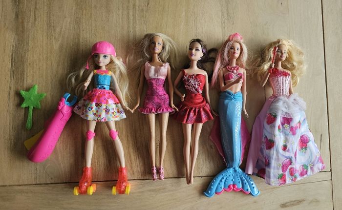 Lot barbies