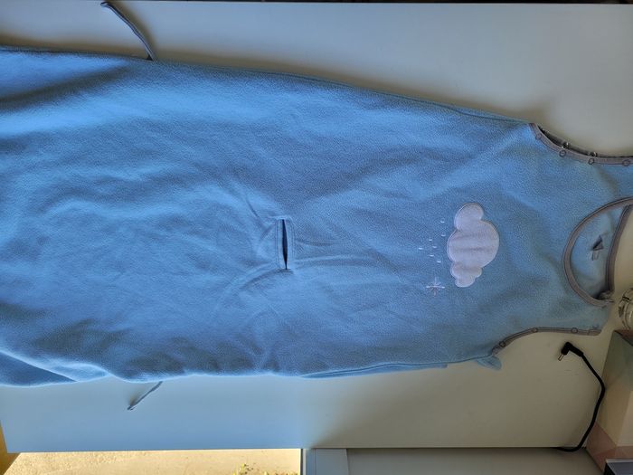 Gigoteuse avec nuage