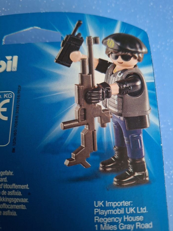 Figurine Playmobil policier Agent spécial - photo numéro 2