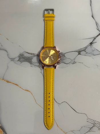 Montre Jaune « Geneva » Mixte Neuve