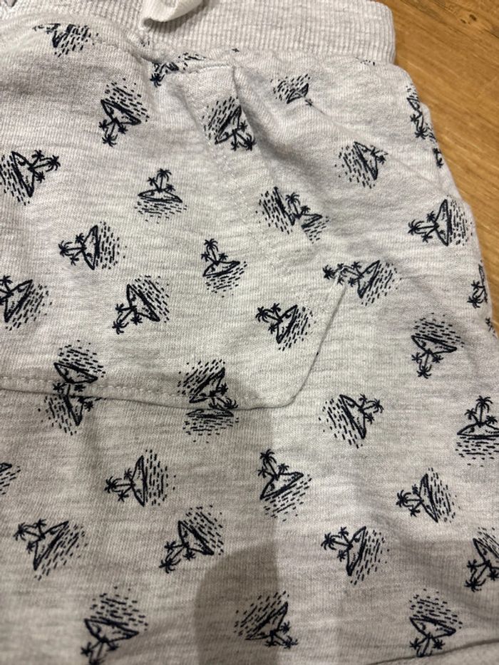 Short garçon. - photo numéro 2