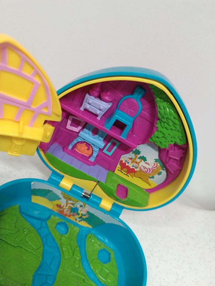 Polly pocket Disney mattel makeup surprise playset coeur bleu blue Heart Alice merveilles wonderland - photo numéro 13