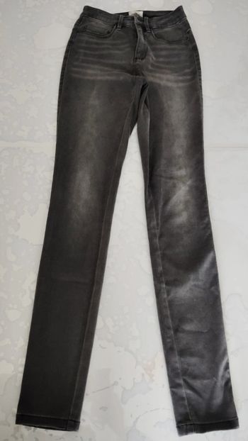 Pantalon gris foncé taille XS=32