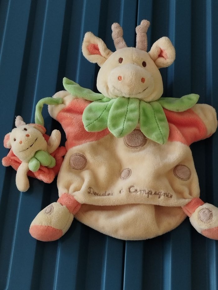 Doudou et compagnie vache et son bébé