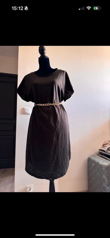 Robe t-shirt manches courtes avec fermeture arrière