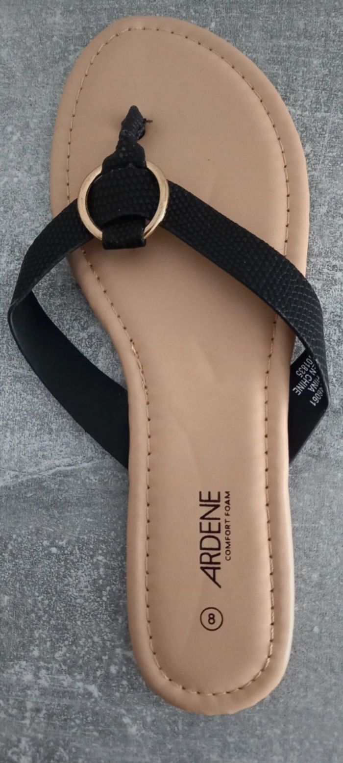 Tongs confortables NEUVES p38 - photo numéro 2