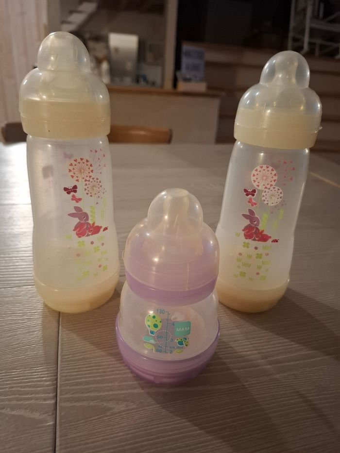 Lot 3 biberons mam avec tétines