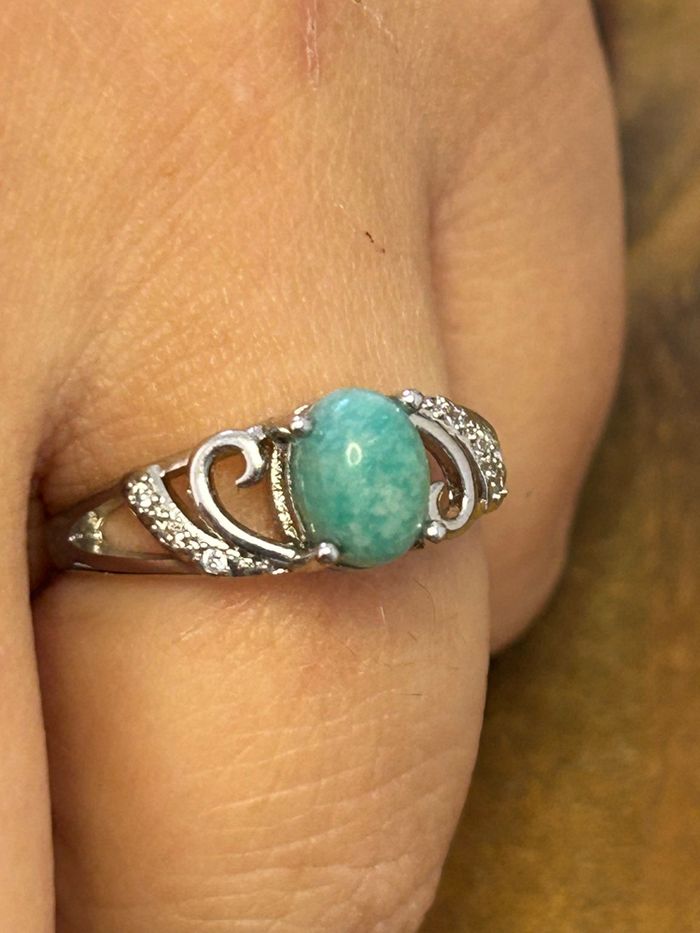 Bague réglable en laiton et en amazonite – Harmonie & Confiance