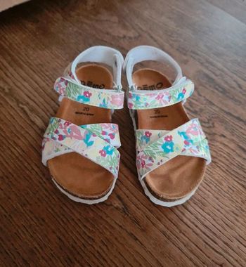 Sandales semelles cuir pointure 20