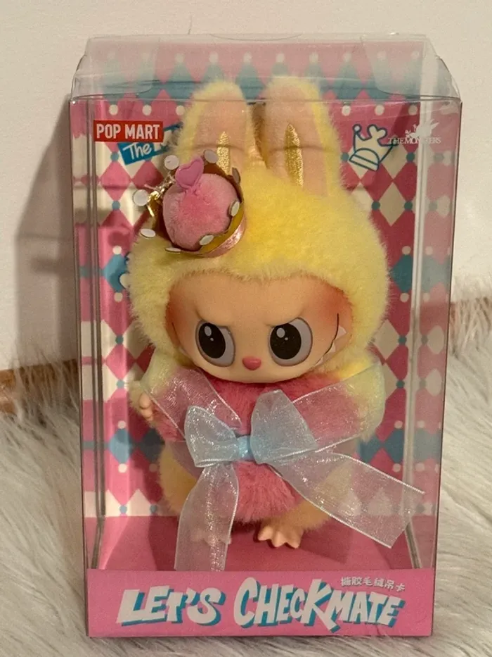 Popmart Labubu Let’s checkmate