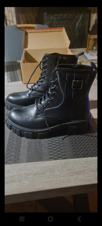 Bottines neuves pointure 39