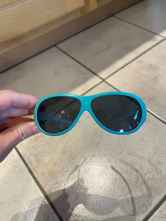 Lunettes de soleil bébé (bleu) - photo numéro 3