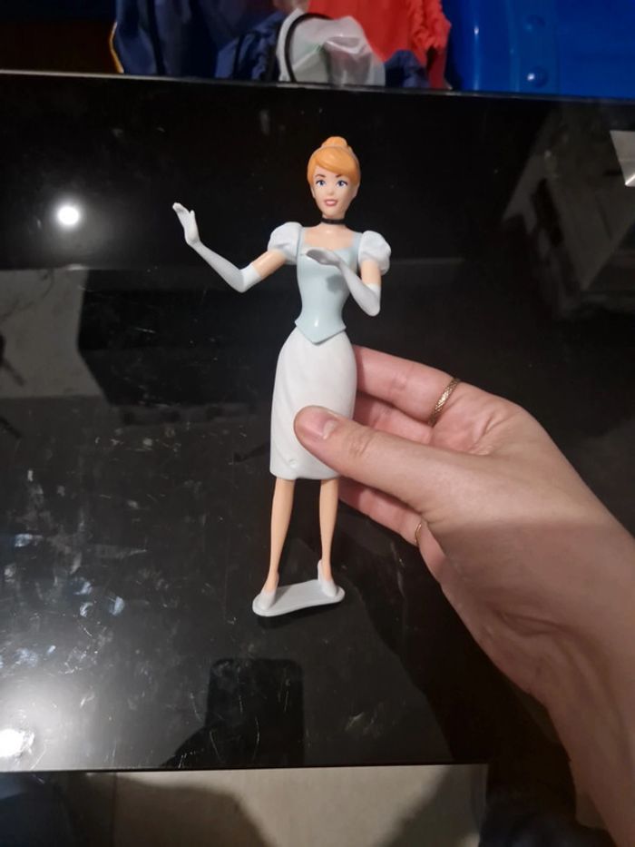 Figurine cendrillon