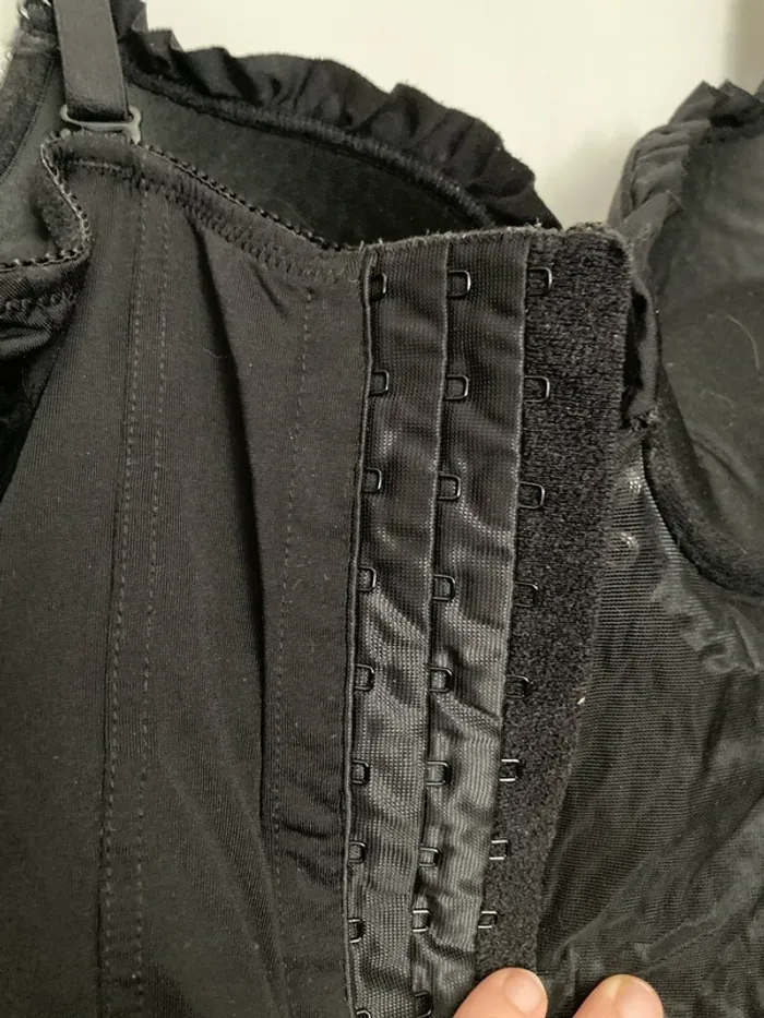 Bustier noir push-up rembourré – Valège – Taille 85B – Style guêpière sans jarretelles - photo numéro 9