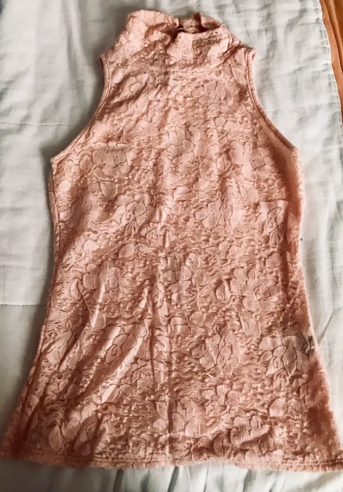 # joli haut dentelle rose poudré, taille S#