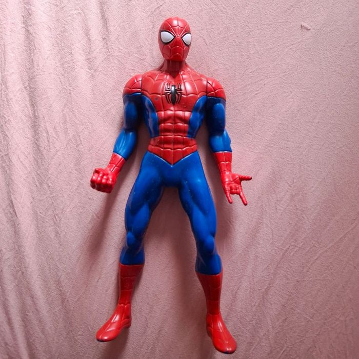 Figurine spider man