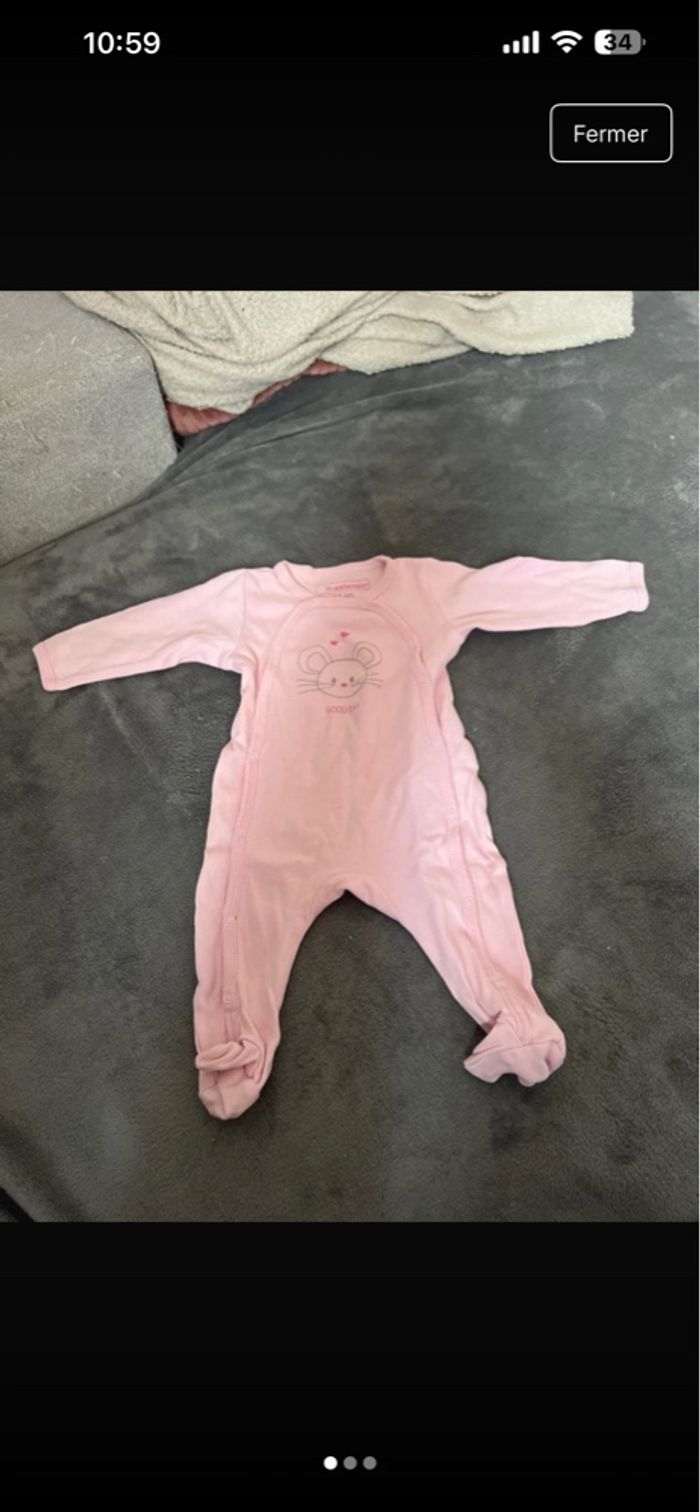 Lot 3 pyjamas fin taille 3 mois , très bon état - photo numéro 3