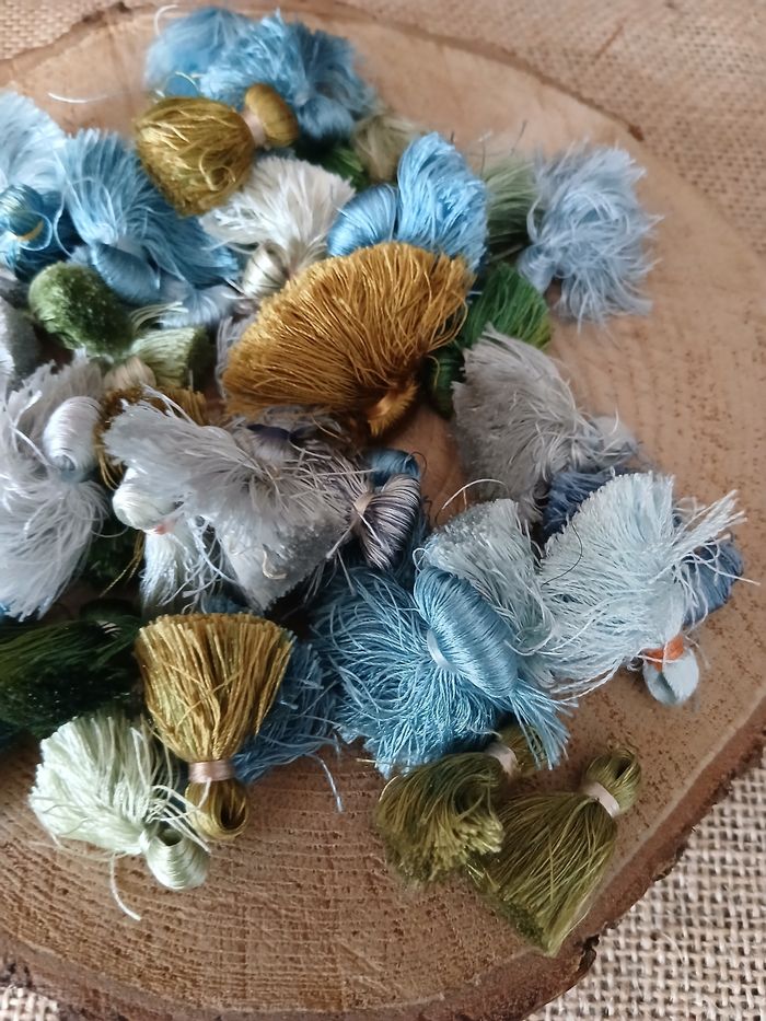 Lot de 50 glands pompons bleu vert - photo numéro 3