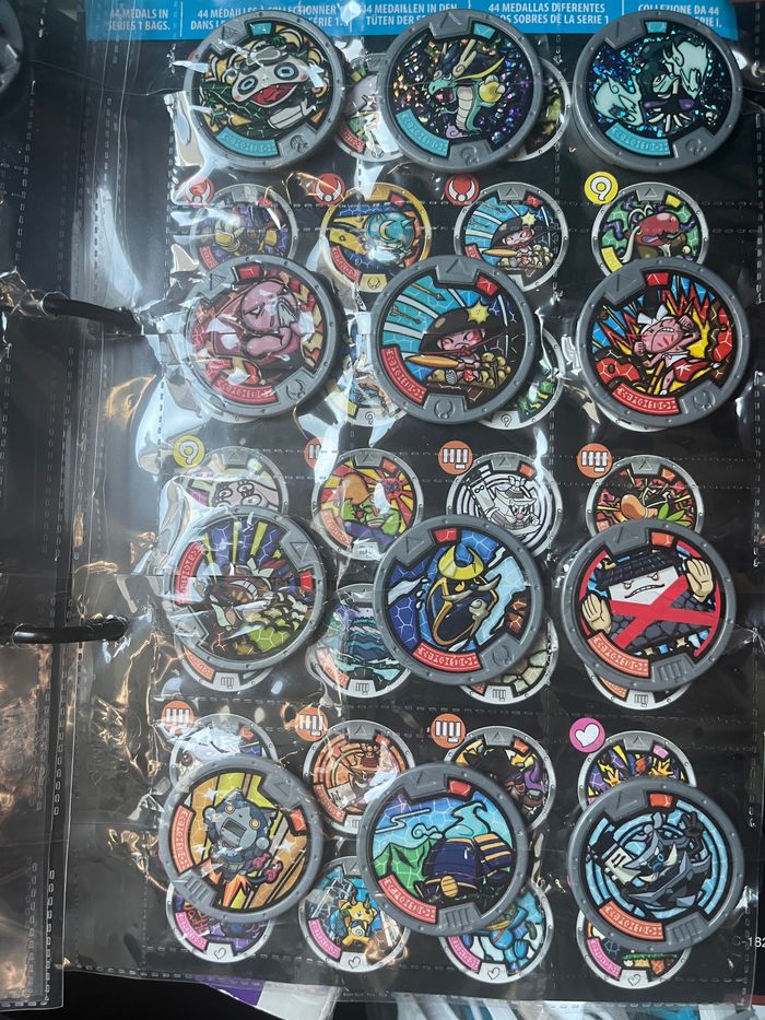 Montre yo kai Watch et médaillons - photo numéro 4