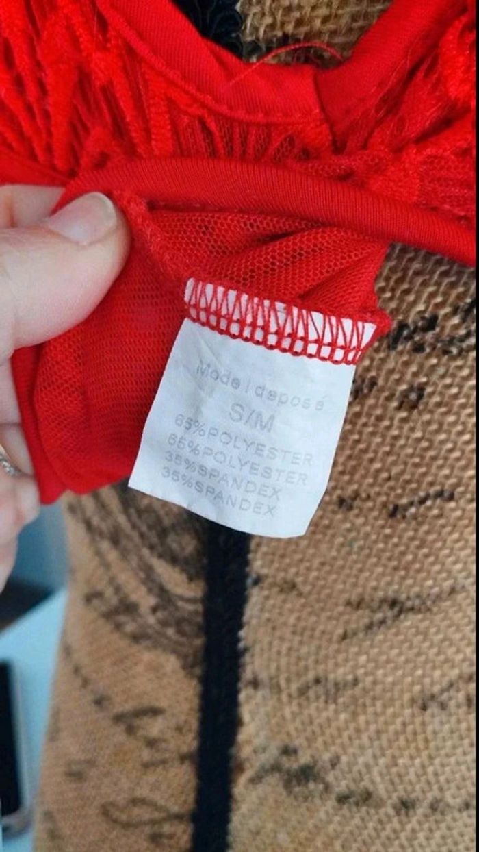 Petit  haut  rouge  femme  taille s/m - photo numéro 5
