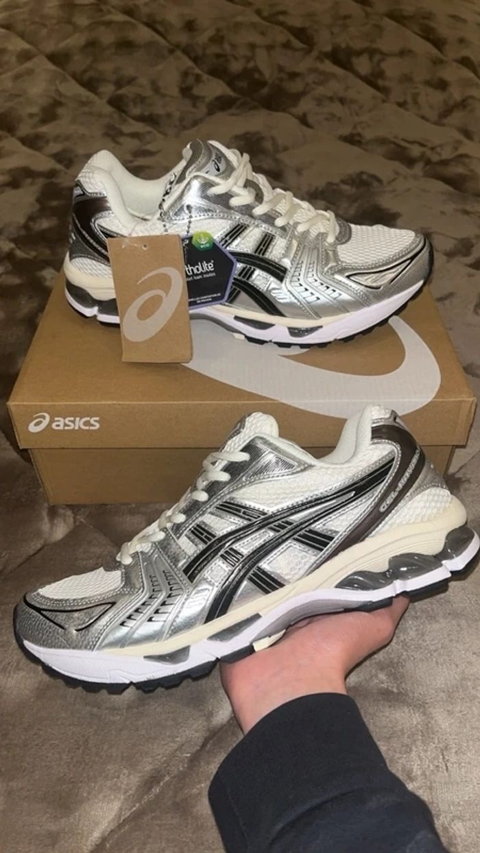 Asics Gel Kayano 14 T40