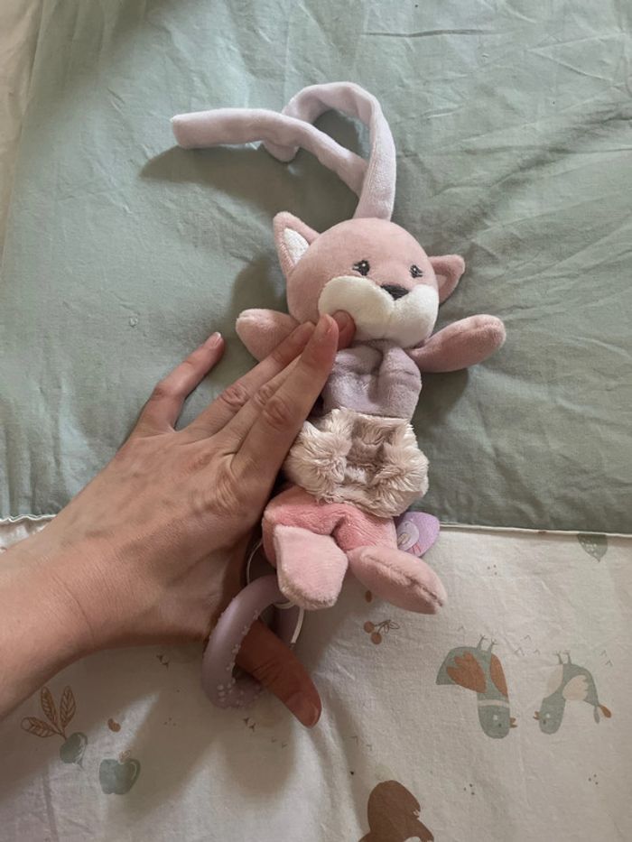 Peluche vibrante Alice le renard nattou - photo numéro 2