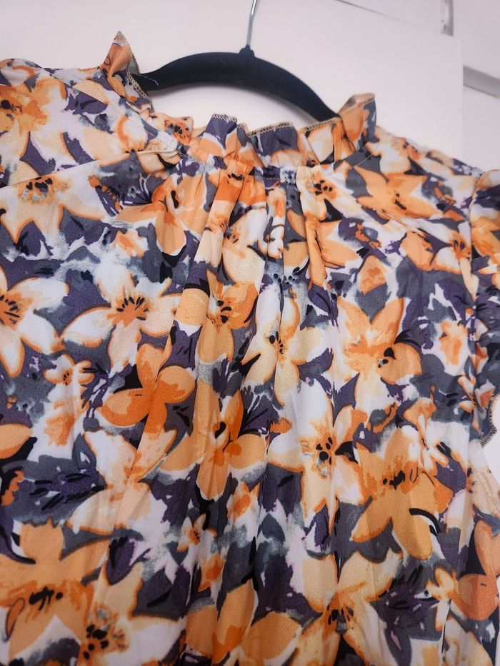 Robe longue fleurie neuve - photo numéro 2