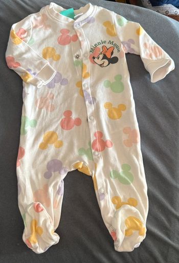 Pyjama Minnie taille 2-4 mois
